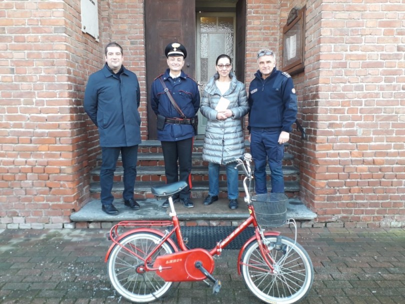 Va in Lomellina per un incontro amoroso e ruba una bicicletta per tornare a casa